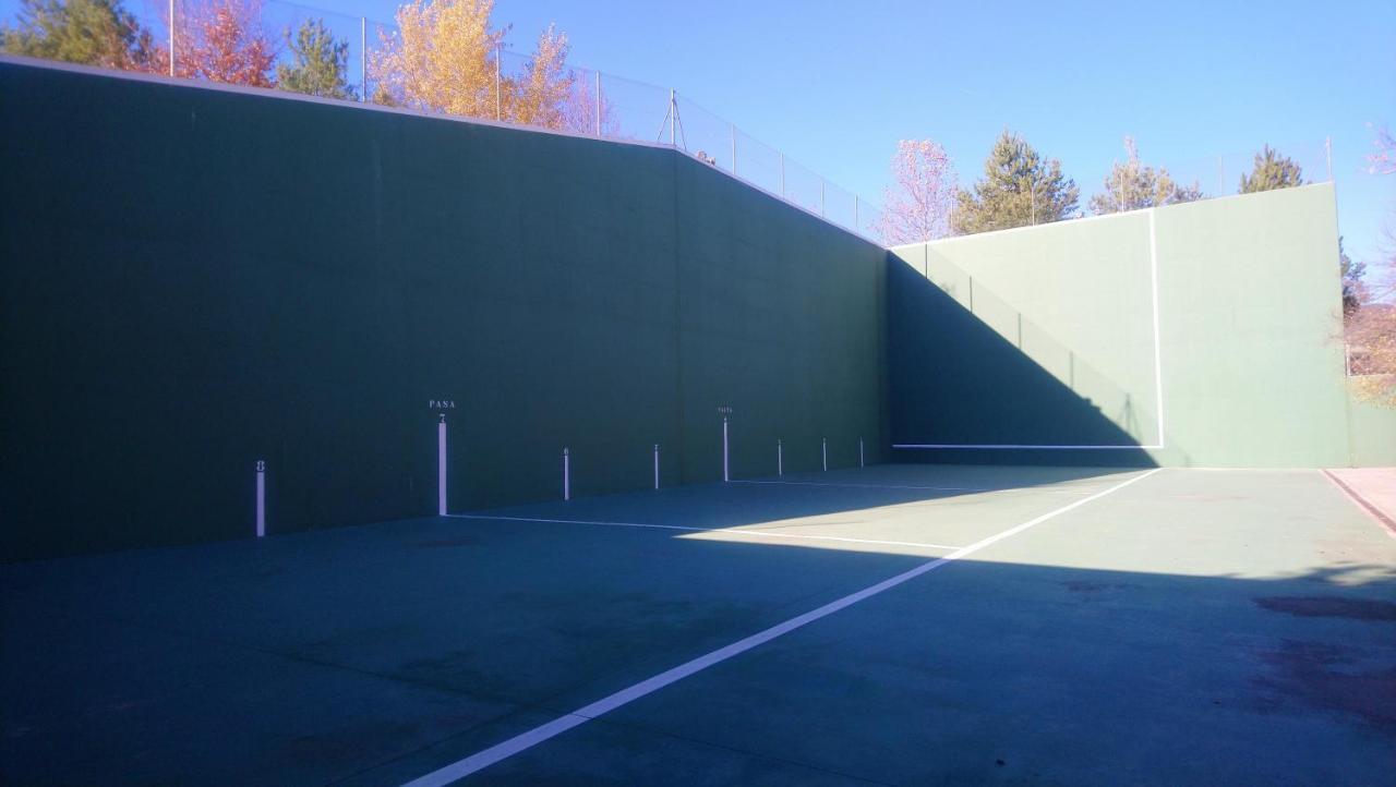 Las Margas. Golf. Bici. Esqui. Piscina. Sabiñánigo Exterior foto